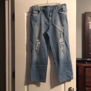 Chico’s Girlfriend Crop Jean/Capri